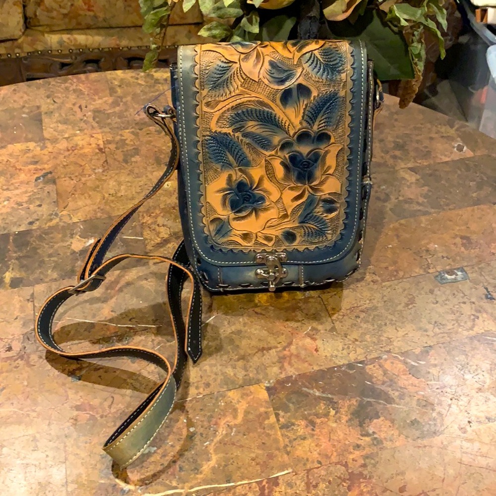 Hand tooled Mexican Blue/Green/Cream Leather Bag. - Picture 1 of 5